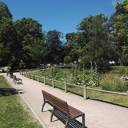 Du Square
